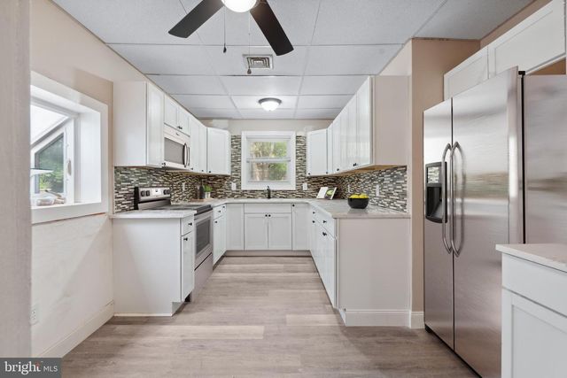 659 W FOREST GROVE RD, Vineland, NJ 08360