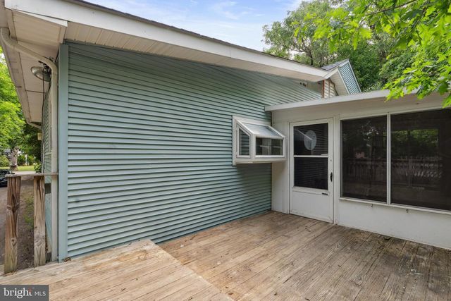 659 W FOREST GROVE RD, Vineland, NJ 08360