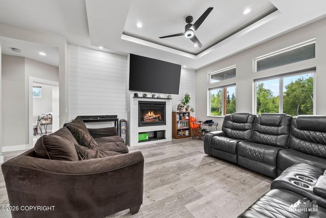 1814 S Berlin Rose Street, Wasilla, AK 99623