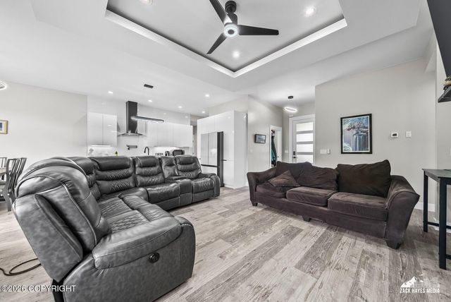 1814 S Berlin Rose Street, Wasilla, AK 99623