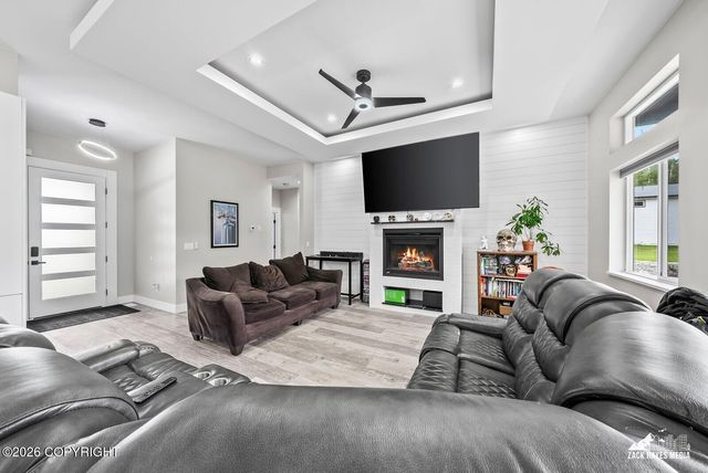 1814 S Berlin Rose Street, Wasilla, AK 99623