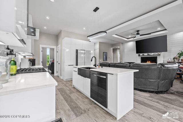 1814 S Berlin Rose Street, Wasilla, AK 99623