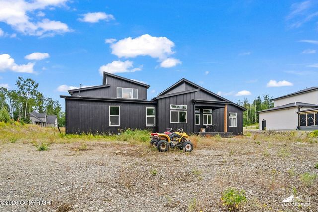 1814 S Berlin Rose Street, Wasilla, AK 99623