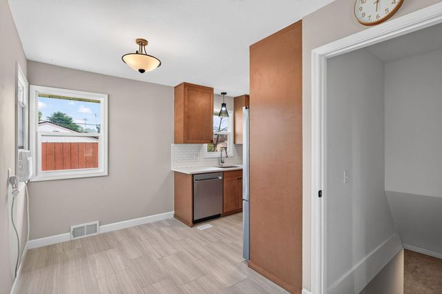2231 Maryland Avenue E, Saint Paul, MN 55119