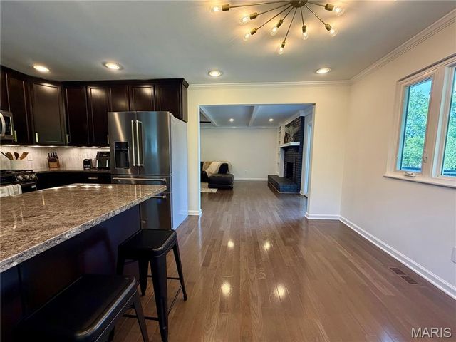 584 Sunbridge Drive, Chesterfield, MO 63017