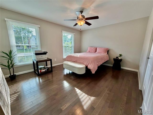 584 Sunbridge Drive, Chesterfield, MO 63017