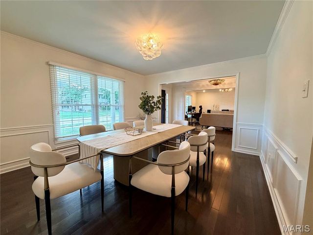 584 Sunbridge Drive, Chesterfield, MO 63017