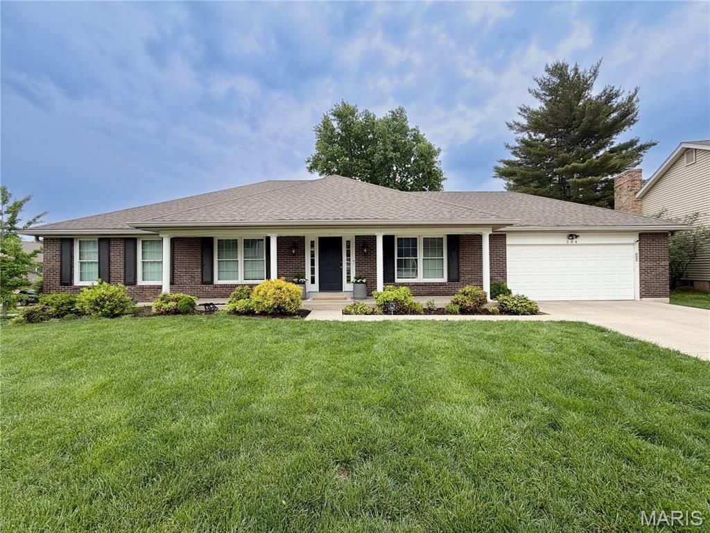 584 Sunbridge Drive, Chesterfield, MO 63017