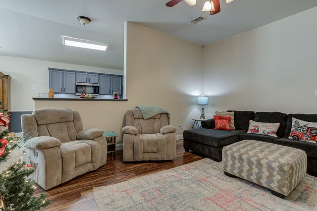 3611 Pontiac Avenue, Lubbock, TX 79407