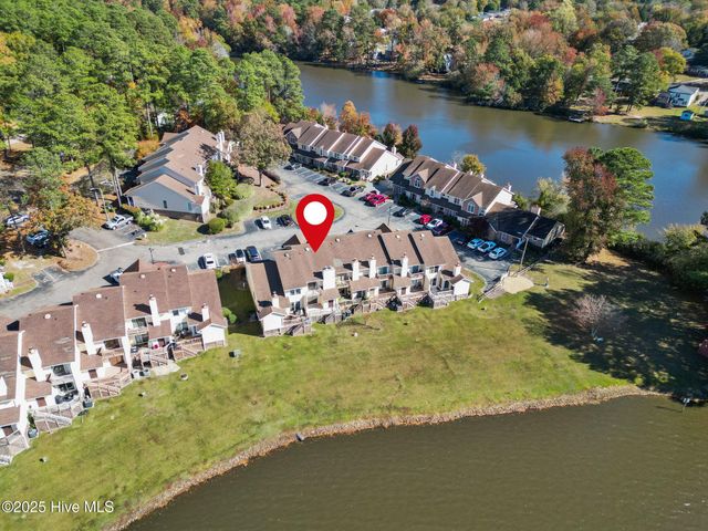 484 Lands End Road, Fayetteville, NC 28314