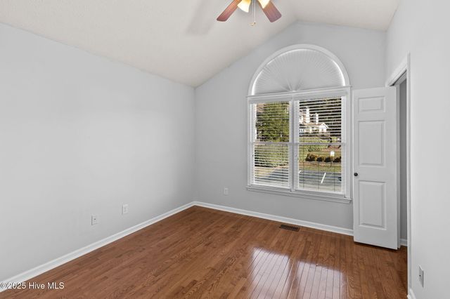 484 Lands End Road, Fayetteville, NC 28314