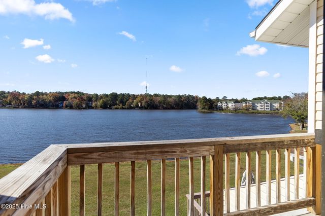 484 Lands End Road, Fayetteville, NC 28314