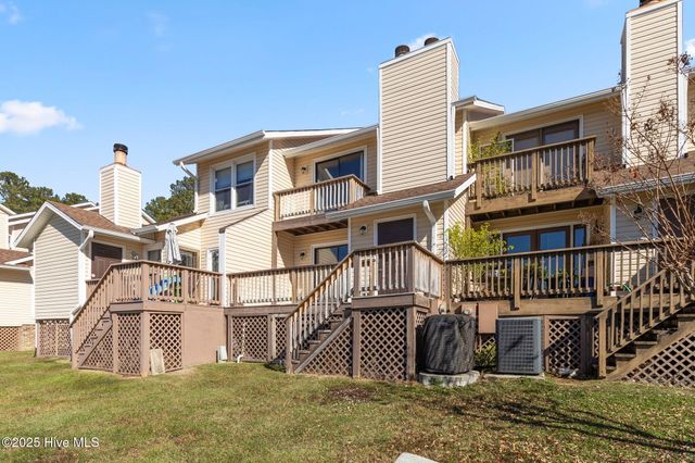 484 Lands End Road, Fayetteville, NC 28314