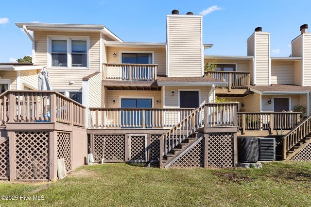 484 Lands End Road, Fayetteville, NC 28314