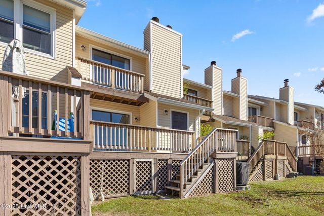 484 Lands End Road, Fayetteville, NC 28314