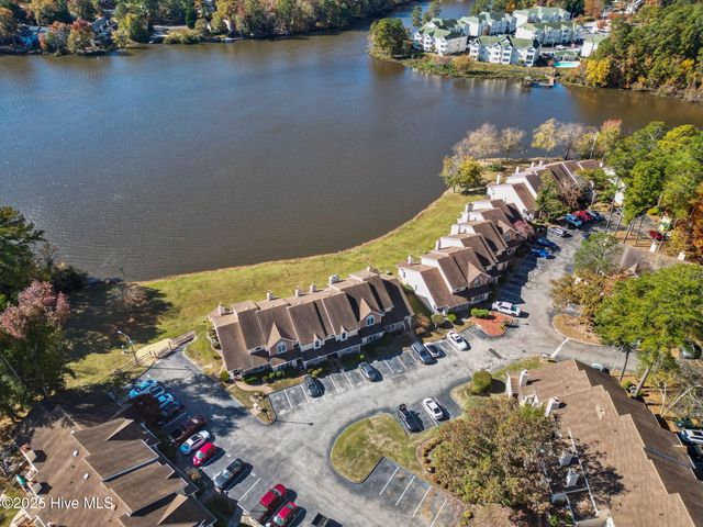 484 Lands End Road, Fayetteville, NC 28314