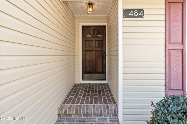 484 Lands End Road, Fayetteville, NC 28314