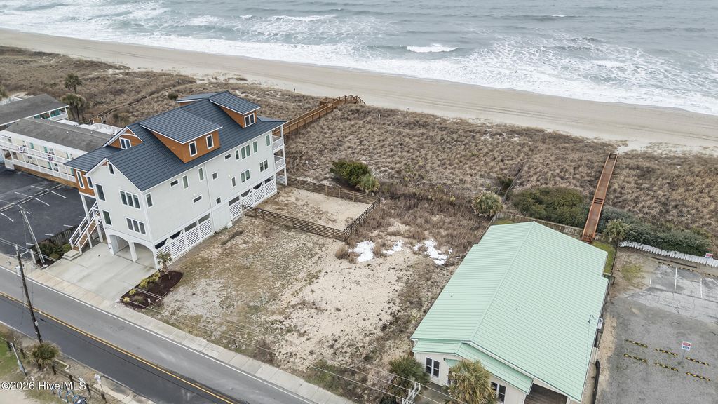 Image 2 of property listing at Address unavailable.