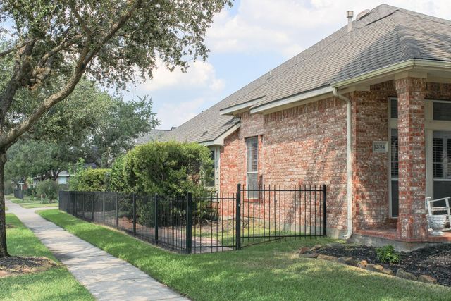 12034 Flamingo Lakes Court, Houston, TX 77065