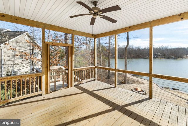 401 LAND 'OR DR, Ruther Glen, VA 22546