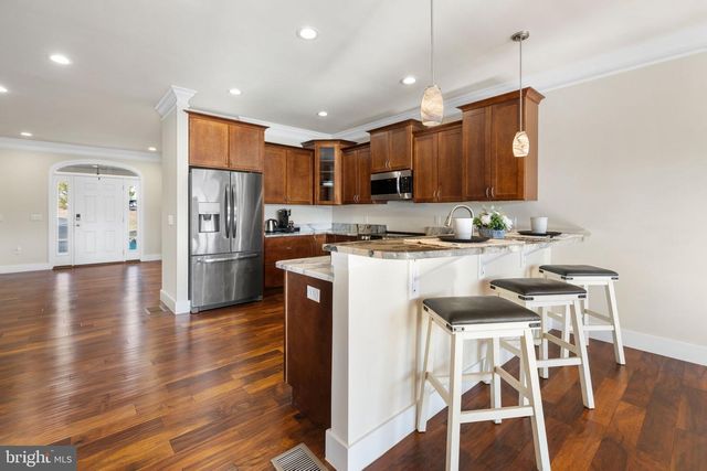 401 LAND 'OR DR, Ruther Glen, VA 22546