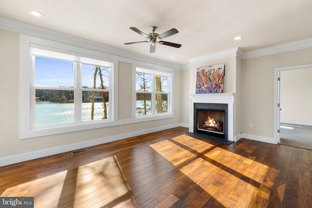 401 LAND 'OR DR, Ruther Glen, VA 22546