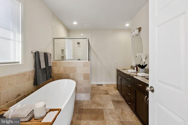 401 LAND 'OR DR, Ruther Glen, VA 22546