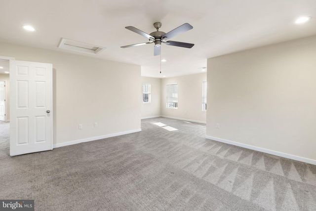 401 LAND 'OR DR, Ruther Glen, VA 22546