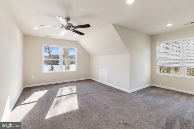 401 LAND 'OR DR, Ruther Glen, VA 22546