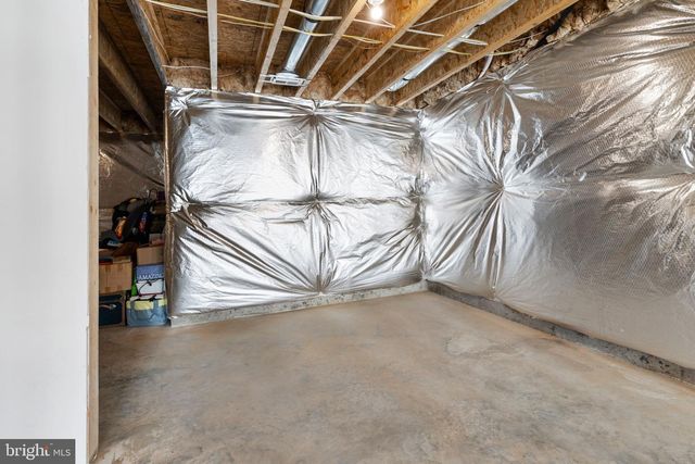 401 LAND 'OR DR, Ruther Glen, VA 22546