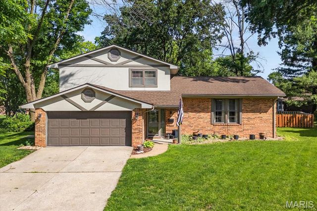 32 Landau Drive, Millstadt, IL 62260