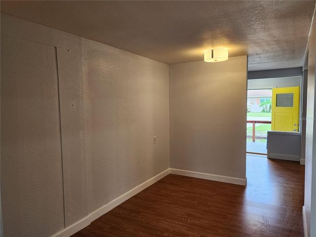 8 POINSETTIA DRIVE, Debary, FL 32713