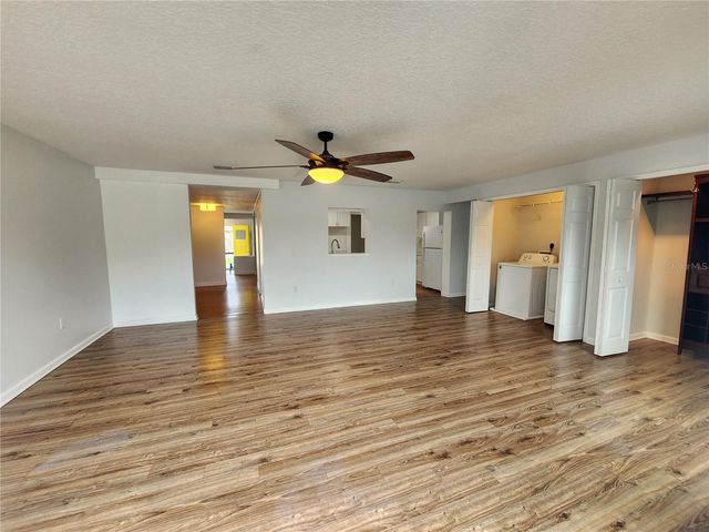 8 POINSETTIA DRIVE, Debary, FL 32713