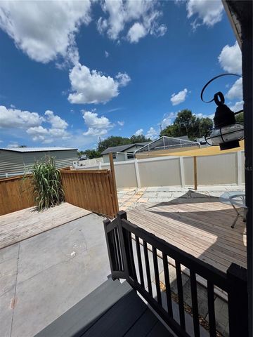 8 POINSETTIA DRIVE, Debary, FL 32713