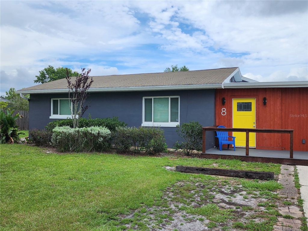 8 POINSETTIA DRIVE, Debary, FL 32713