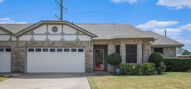 432 Sunnybrook Court, Bedford, TX 76021