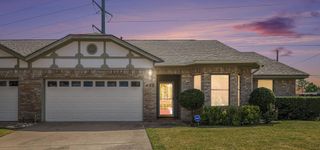 432 Sunnybrook Court, Bedford, TX 76021