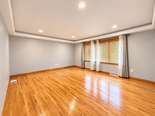3251 Randolph Street, Waterloo, IA 50702
