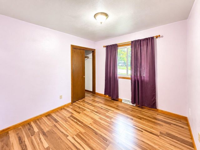 3251 Randolph Street, Waterloo, IA 50702