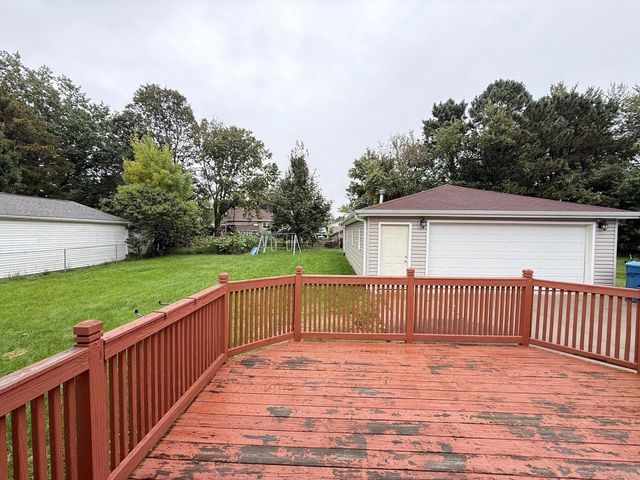 3251 Randolph Street, Waterloo, IA 50702