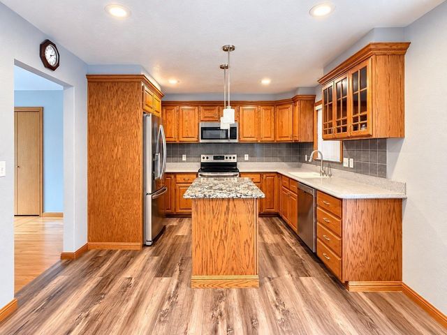 3251 Randolph Street, Waterloo, IA 50702