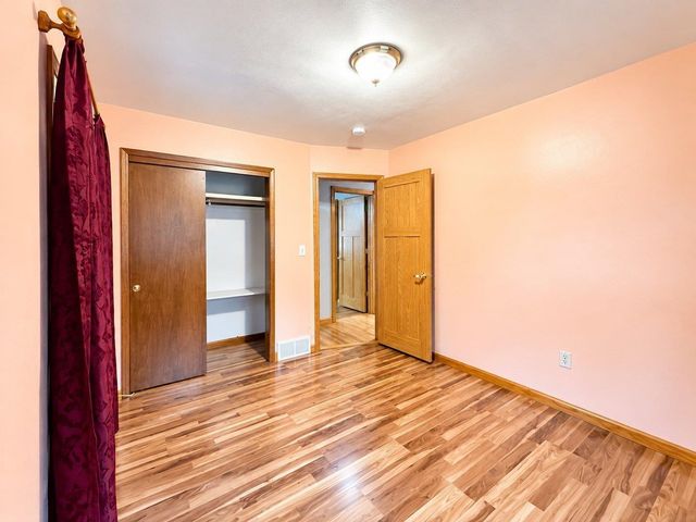 3251 Randolph Street, Waterloo, IA 50702