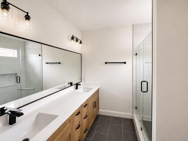 806 S Colbert Street, Dayton, TX 77535