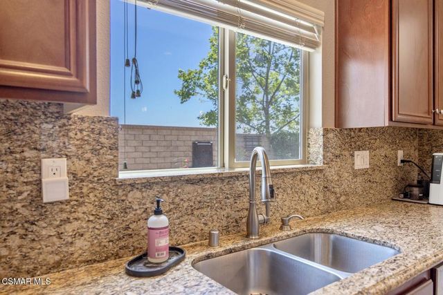 7092 Crimora Avenue, Moorpark, CA 93021