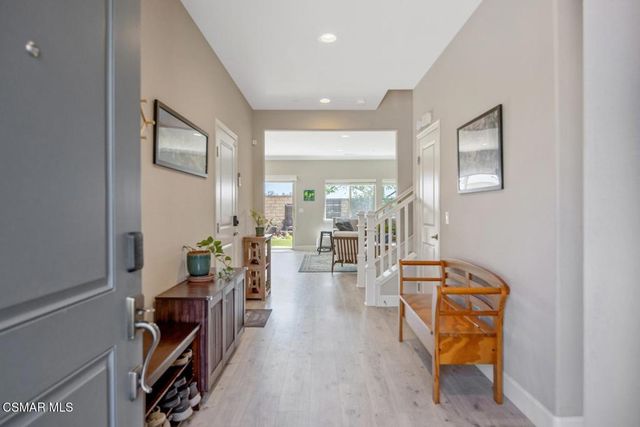 7092 Crimora Avenue, Moorpark, CA 93021