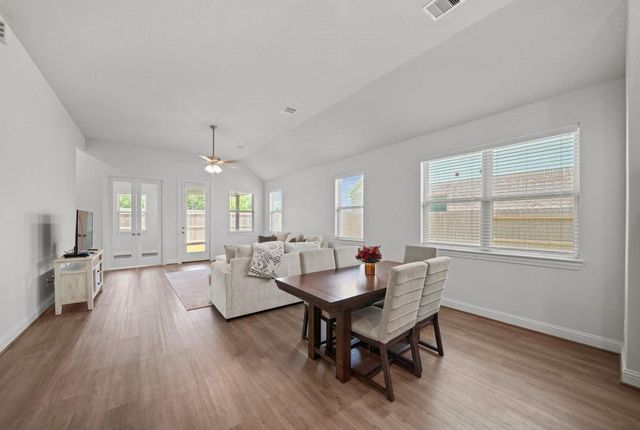 5811 Dublin Lane, Pearland, TX 77581
