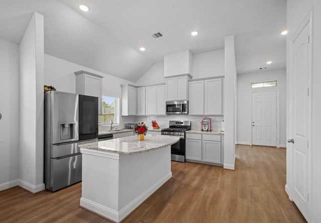 5811 Dublin Lane, Pearland, TX 77581