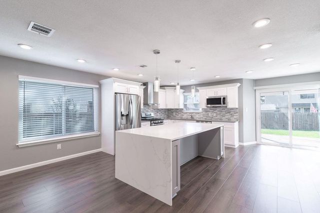 8319 Columbia Falls DR, Round Rock, TX 78681