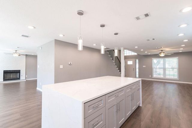 8319 Columbia Falls DR, Round Rock, TX 78681