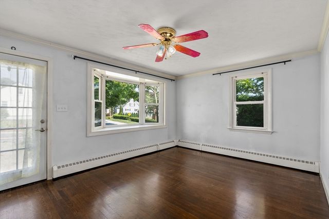 128 Clark St, Worcester, MA 01606
